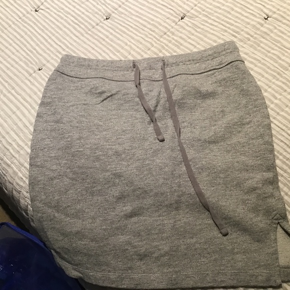 NWOT James Perse skirt - Picture 2 of 2